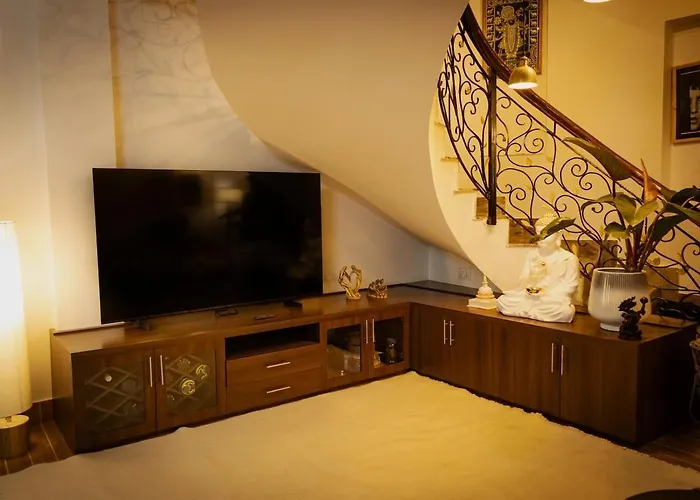 Boudha Terrace Retreat With Valley Views