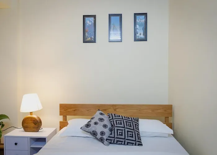Boudha Terrace Retreat With Valley Views *